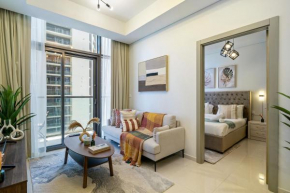 43rd Floor Stunner Luxe 2br In Business Bay